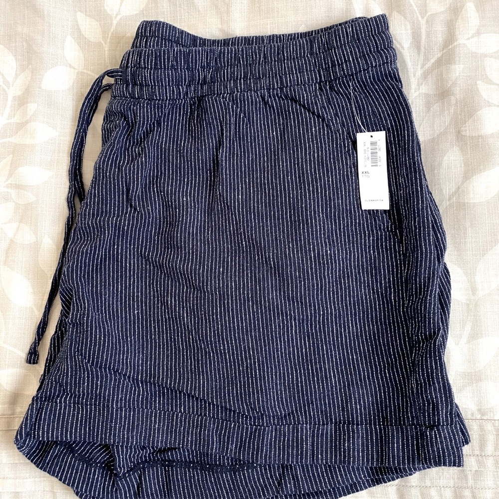 Linen Blend Shorts - Picture 2 of 3